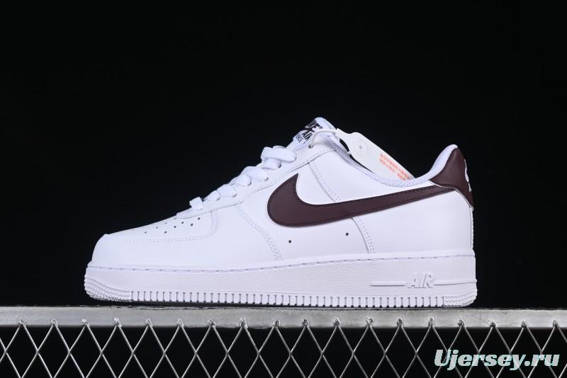 Nike Air Force 1 '07 Low Casual Sneakers with Full-Length Air Cushion - FJ4146-112
