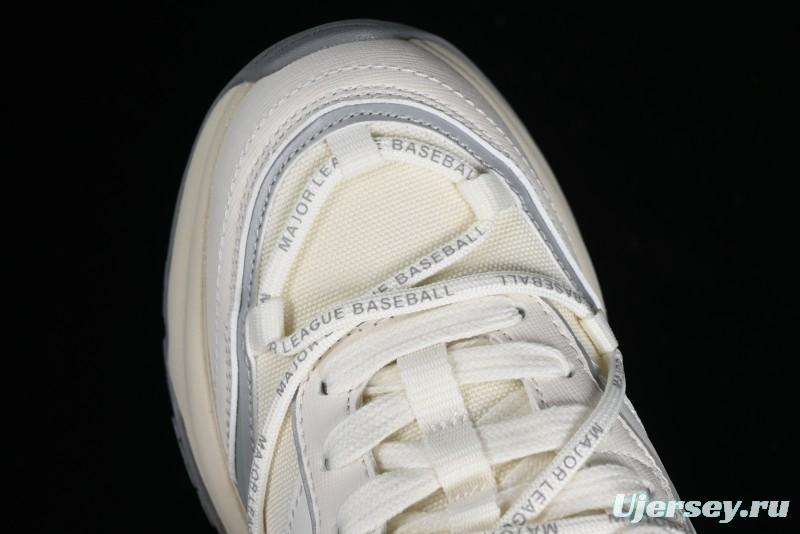 New York Yankees Chunky Runner Basic Lace-Up Lightweight Casual Sneakers - 3ASHCRR3N43WHS