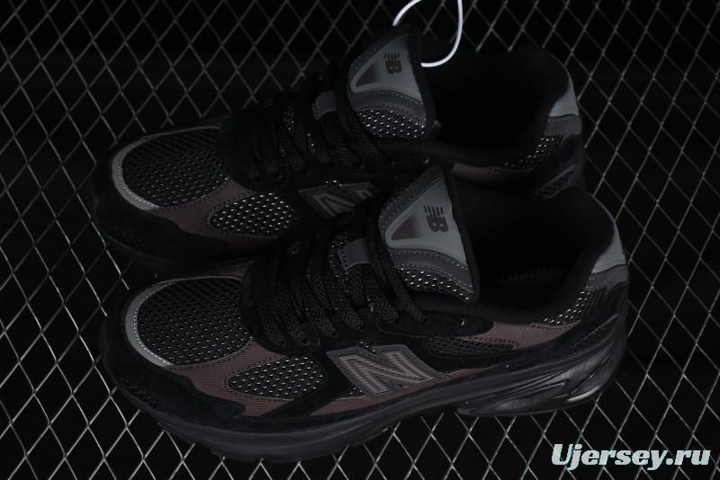 New Balance 2010 Series Retro Casual Running Shoes with Soft Suede and Nylon Mesh - M2010RN