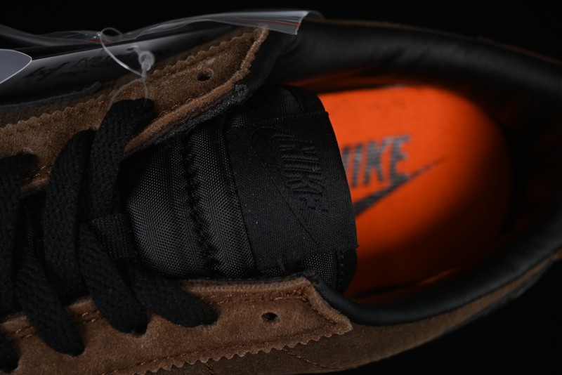 Nike Classic Cortez Leather Retro First Generation Running Shoes - FJ5180-200