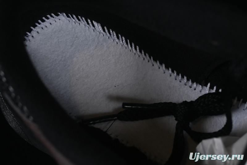 New Balance 2010 Series Retro Casual Running Shoes with Soft Suede and Nylon Mesh - M2010RN