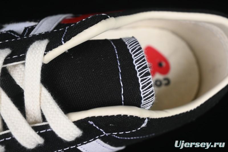 Converse x Play Comme Des Garcons One Star Academy Pro Low Top Casual Sneakers - A09870C