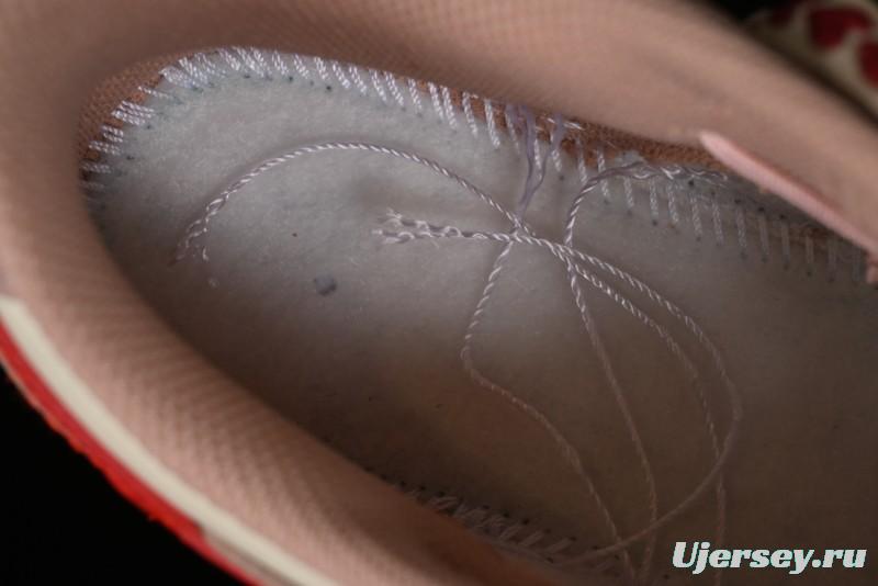 Nike Dunk Low SB Christmas Gift Strawberry Cake Casual Sneakers with Dual Laces - DD1503-118