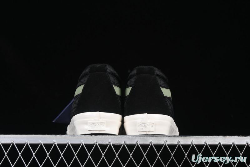 Vans Premium Sk8-Mid Retro Casual Mid-Top Skate Shoes with Checkerboard Design - VN000CQQBLK