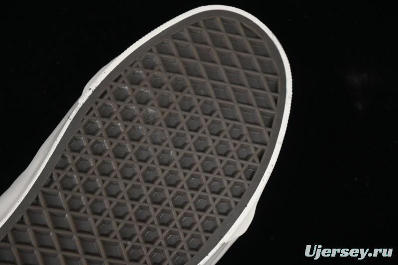 Vans Premium Sk8-Mid Retro Casual Mid-Top Skate Shoes with Checkerboard Design - VN000CQQBLK