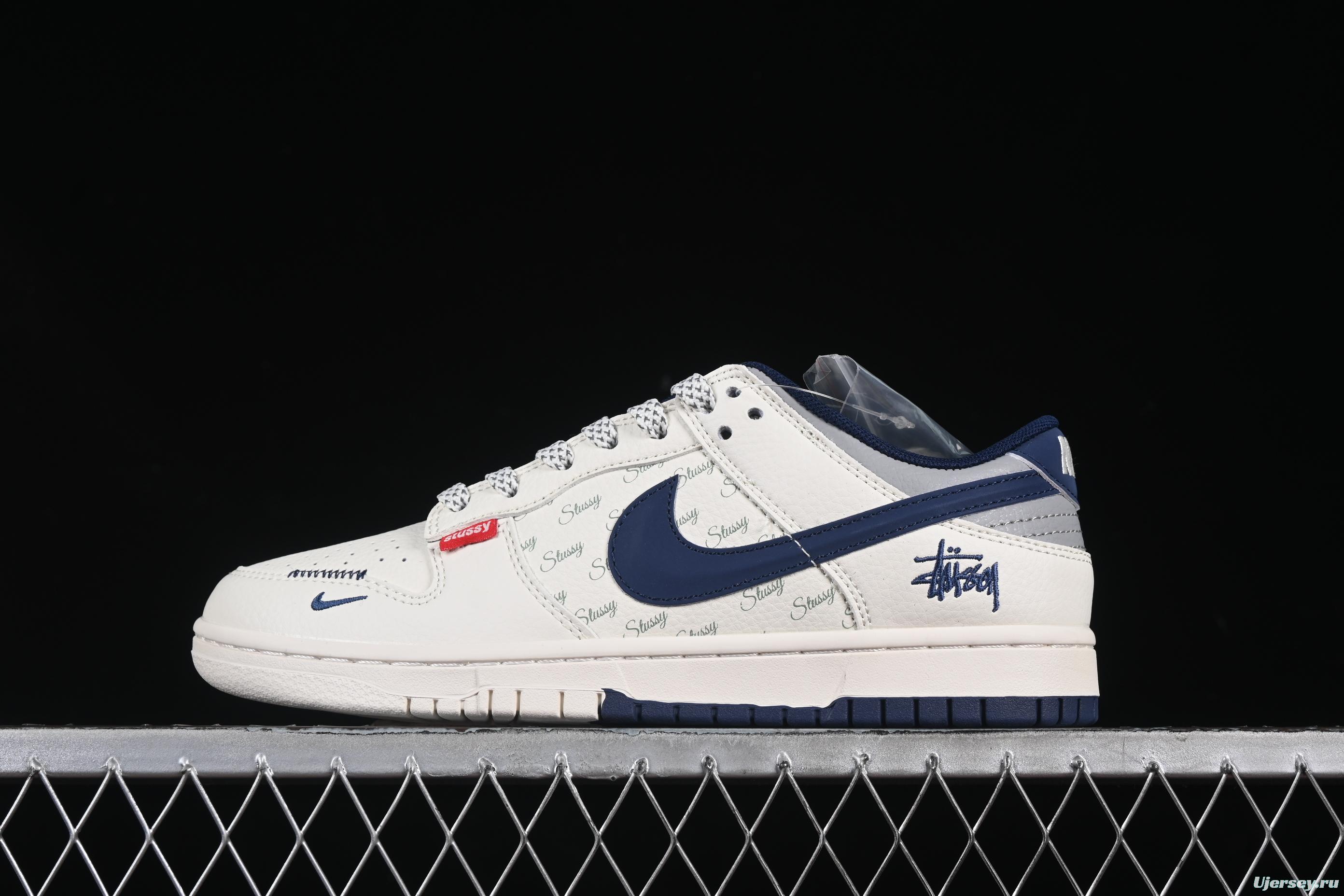 Nike x Stüssy Dunk Low Collaboration - White & Navy