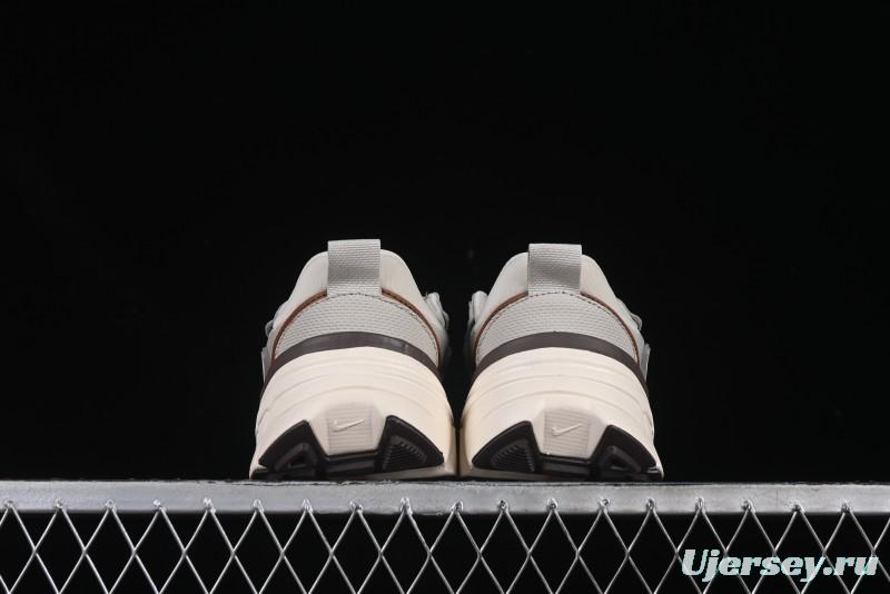 Nike Runtekk Run Retro Low-Top Running Shoes with Cushlon Midsole and Anti-Slip Design - FN0738-107