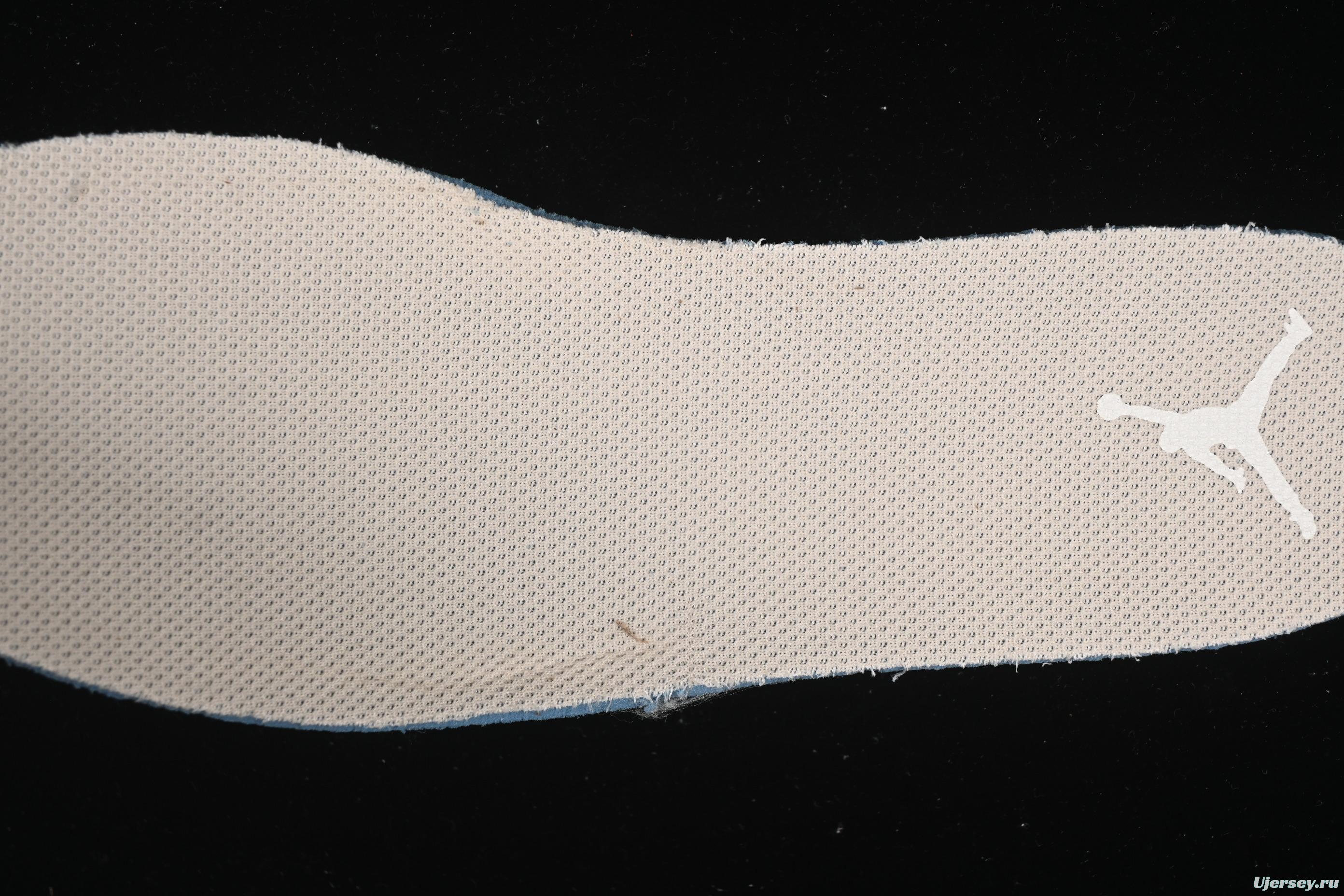 Nike Air Jordan 1 Low AJ1 Casual Sneakers in White - DC0774-112