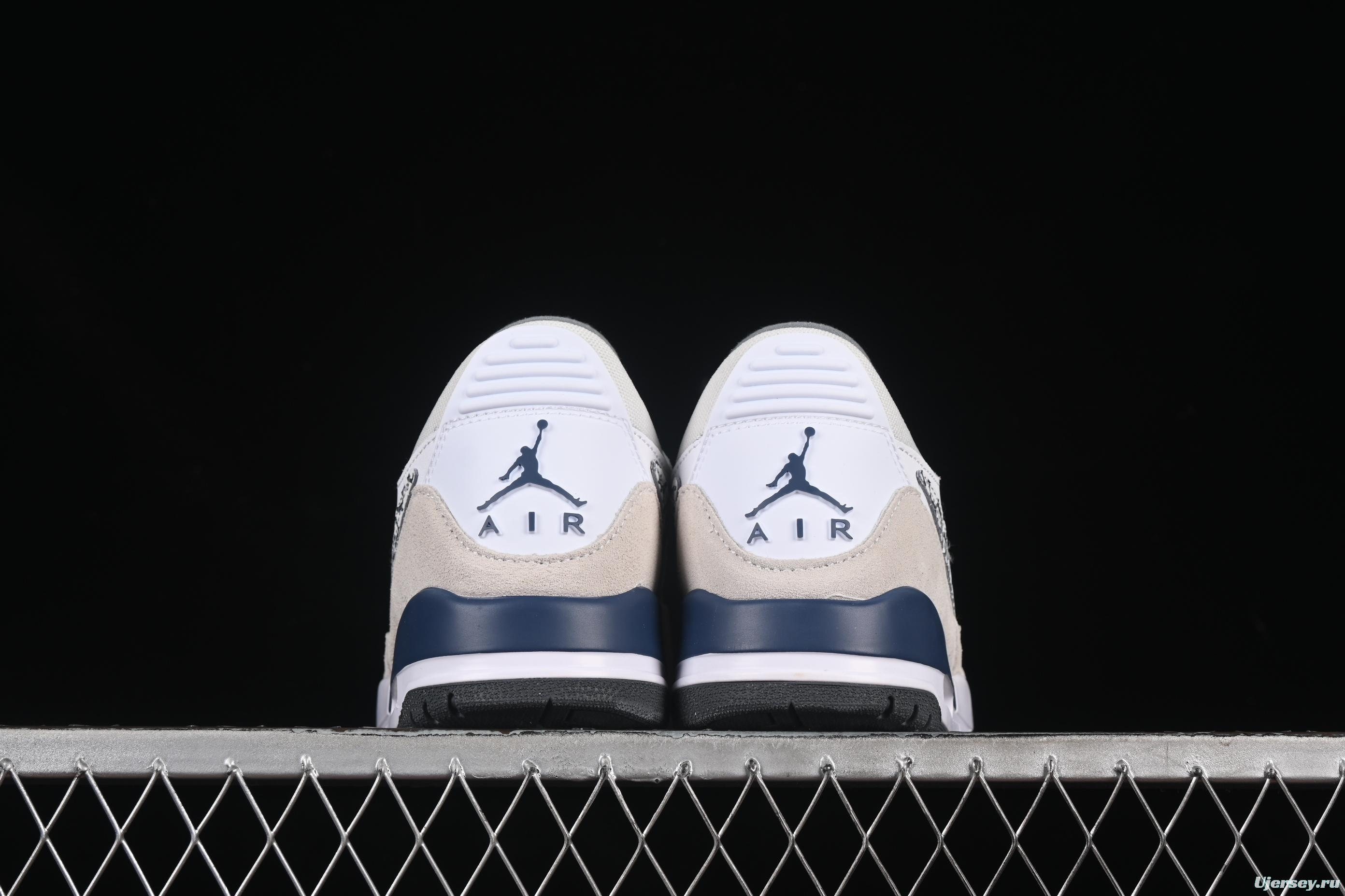 Nike Air Jordan Legacy 312 Low Sneakers with Velcro Strap and Triple Design - CD7069-124