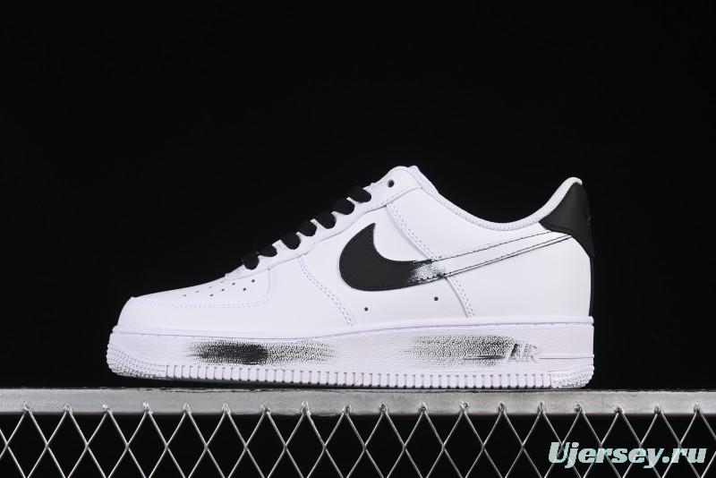 Nike Air Force 1 '07 Low Casual Sneakers in White-Black Gradient with Full-Length Air Cushion - ZH0316-078