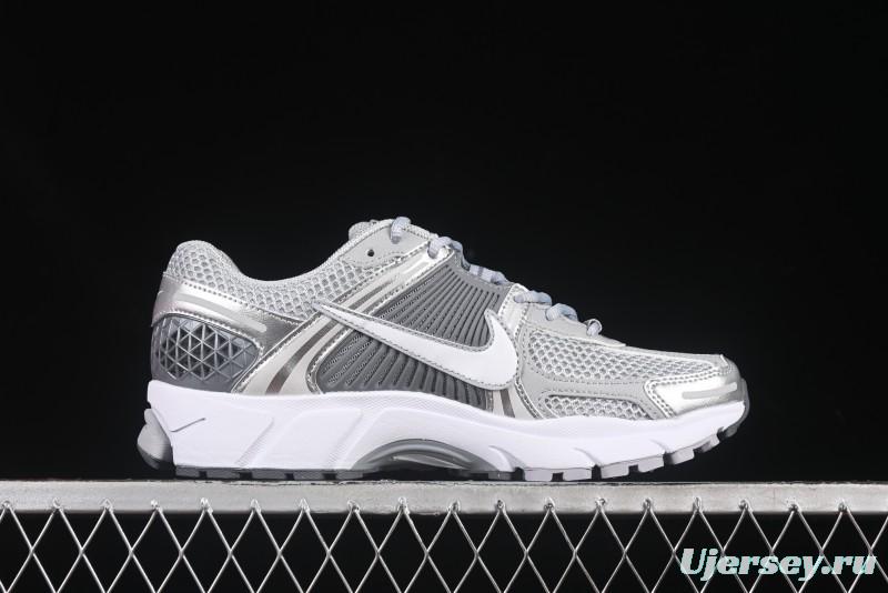 Nike Zoom Vomero 5 SP Classic Retro Casual Running Shoes with EVA Midsole - FJ4151-003