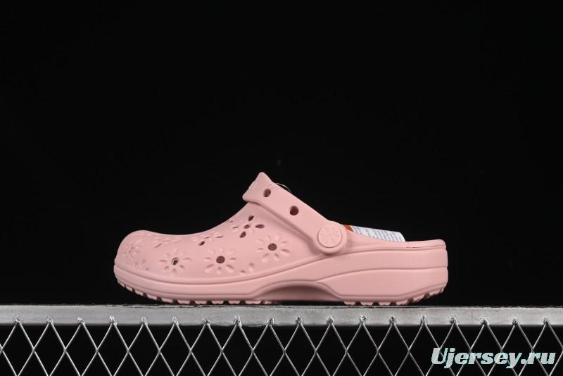 Crocs Classic Clog Two-Way Beach Sandals with Ventilation Holes - B.D4