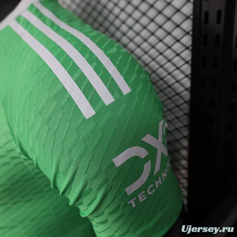 Player Version 25/26 Manchester United Green Goalkeeper Jersey
