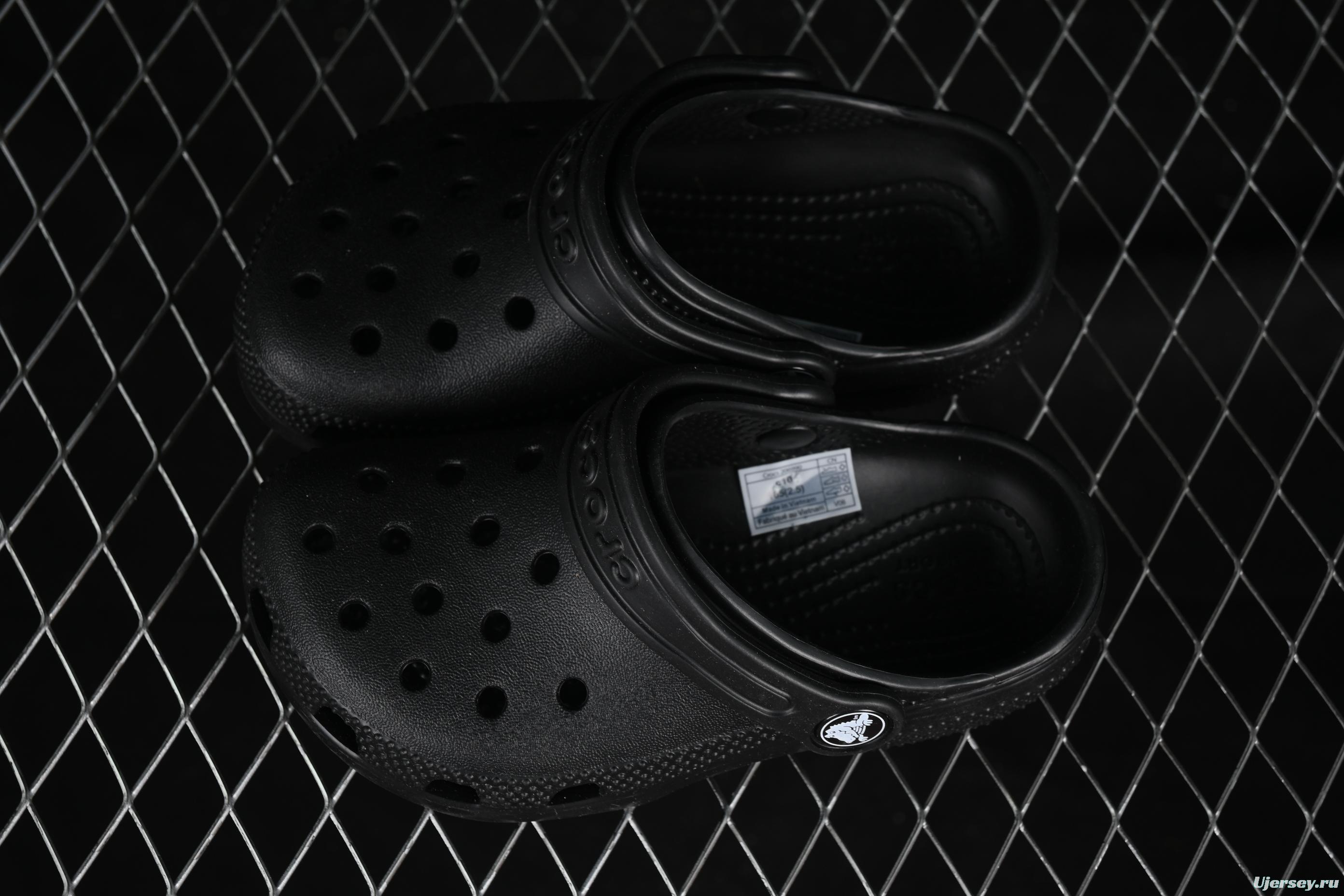 Crocs Classic Clog Kids Lightweight Slip-Resistant Comfortable Water Shoes - Classic Clog