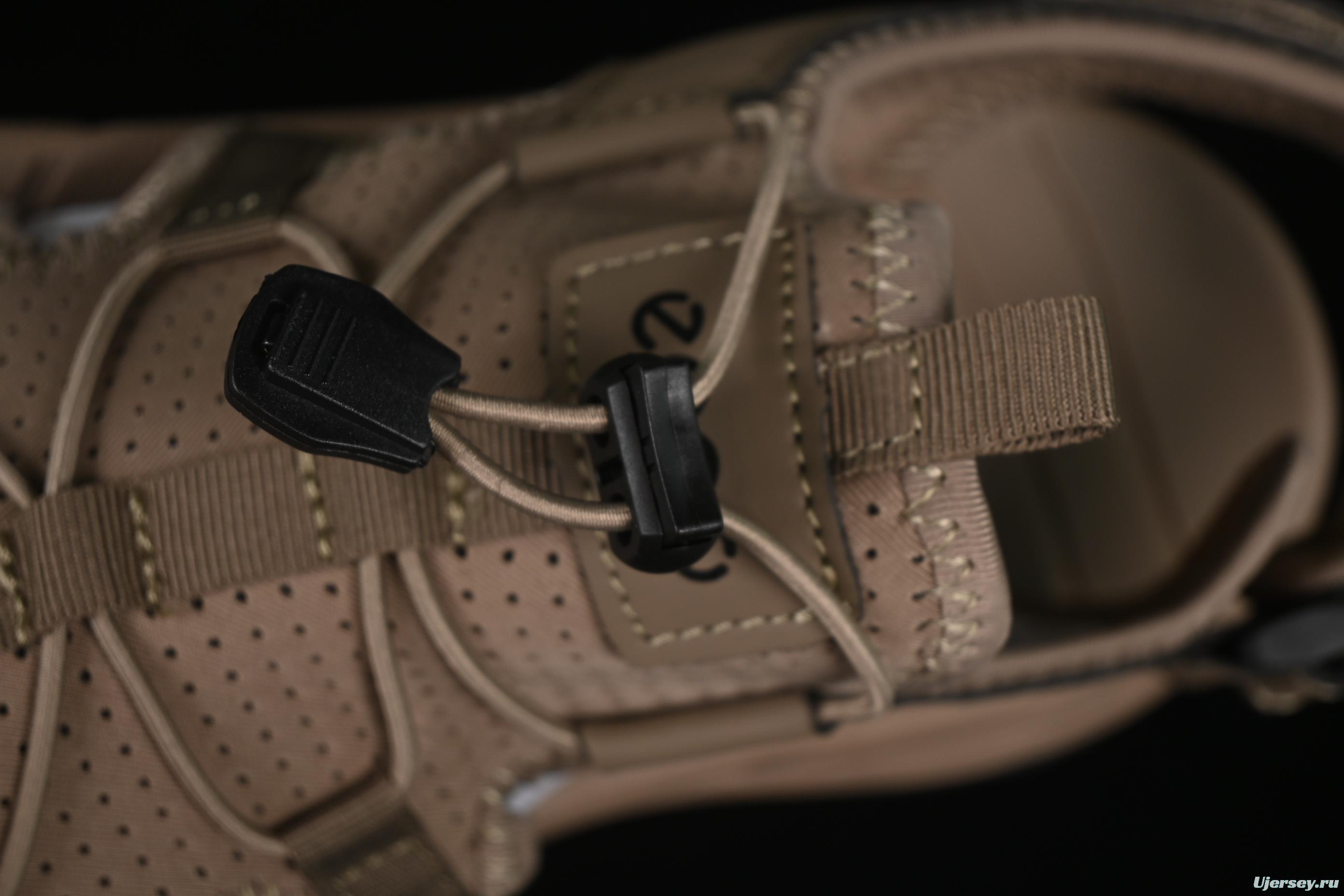 ECCO Off Trail Series Outdoor Sport Toe-Covering Leisure Sandals - 68936801003