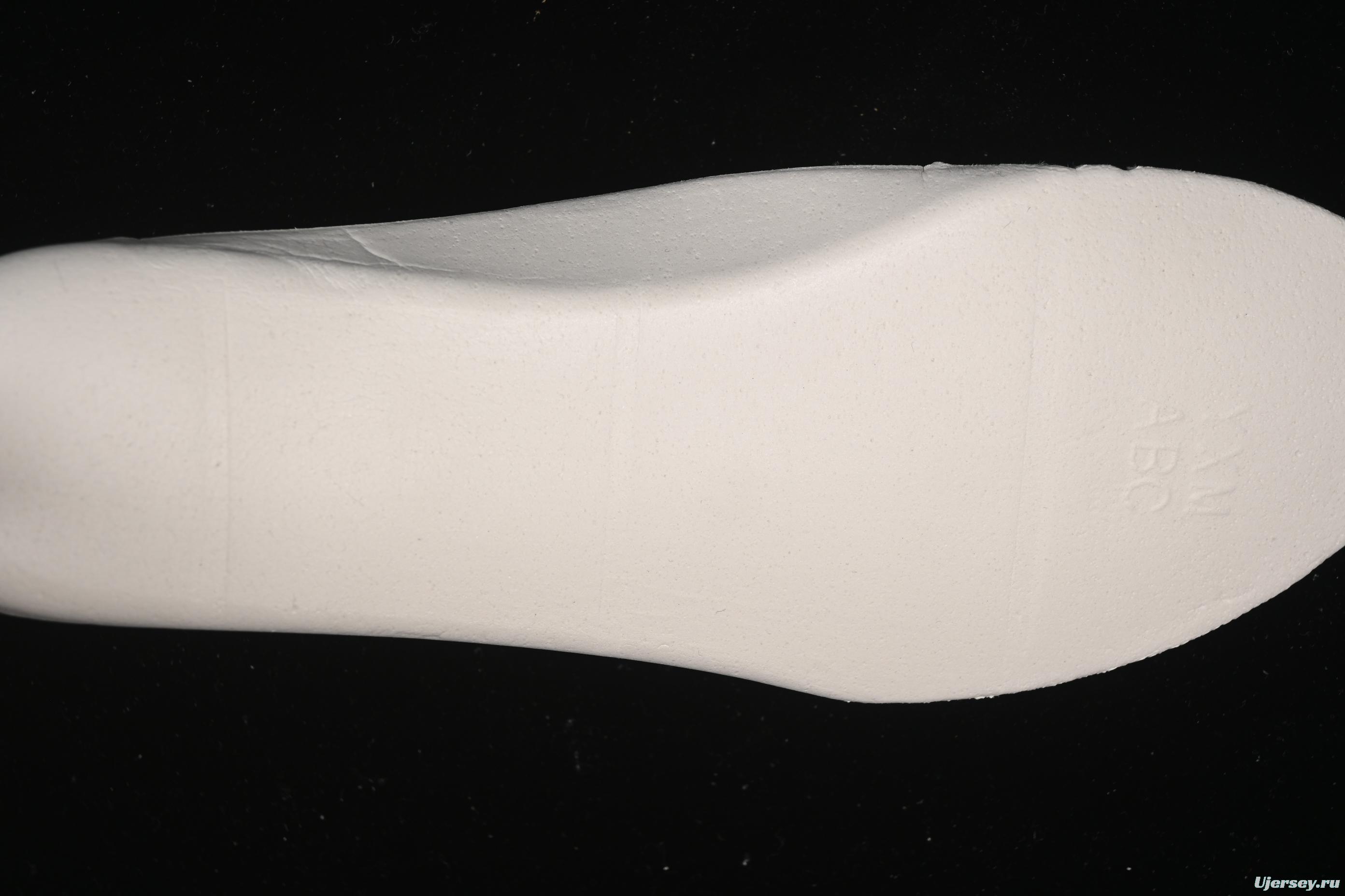 Off-White Be Right Low-Top Lifestyle Sneakers in Beige - C.D4