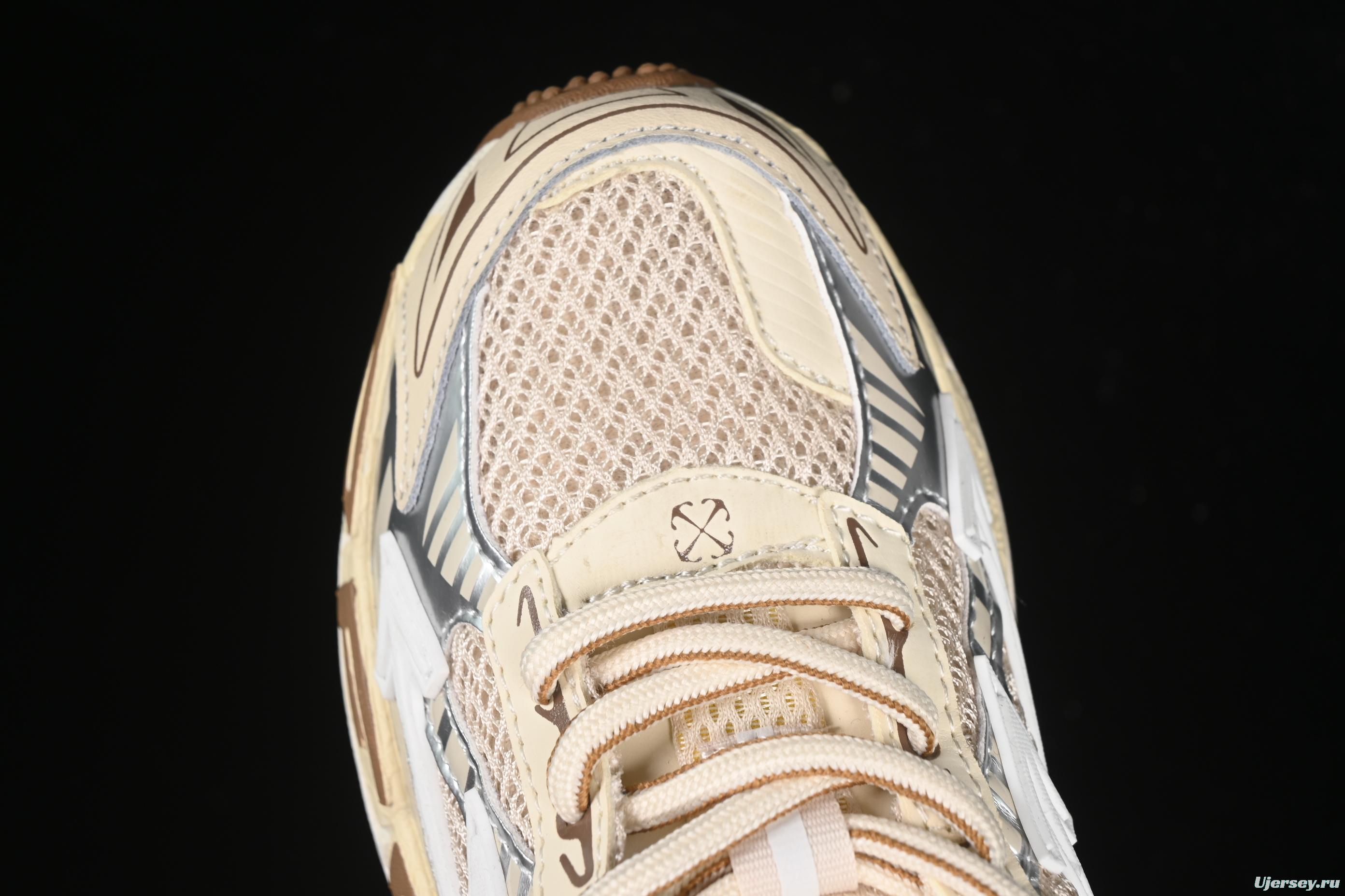 Off-White Be Right Low-Top Lifestyle Sneakers in Beige - C.D4