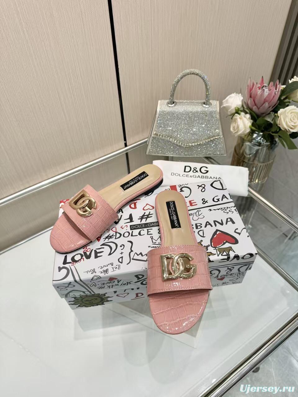 2025 Women Dolce & Gabbana Pink Leather Slippers LY00190
