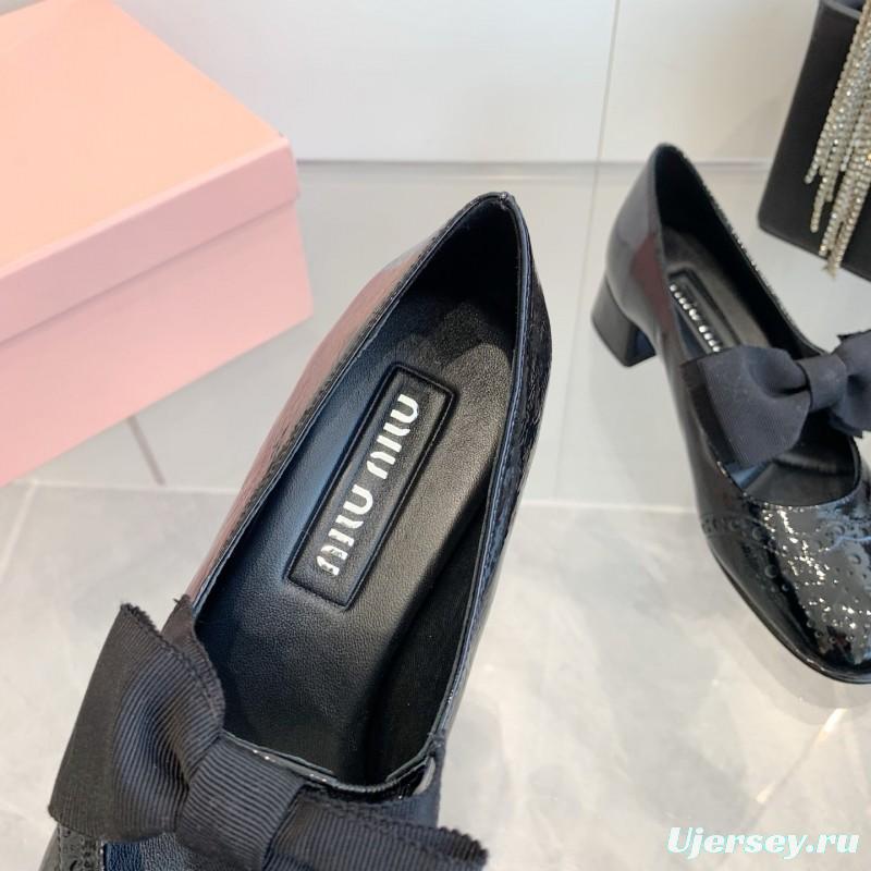 2025 Women Miu Miu Black Patent Leather Mary Jane Bow KFY00280