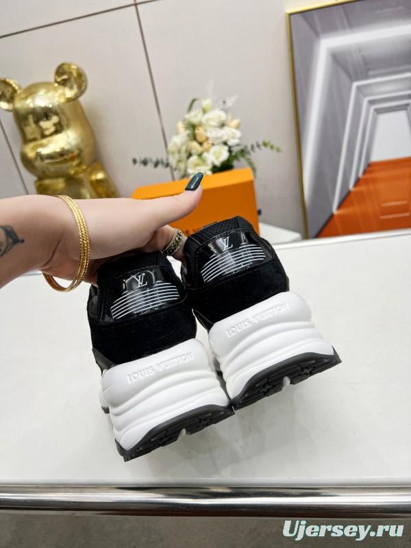 2025 Unisex Louis Vuitton Black Mesh Suede Running Shoes LY00340