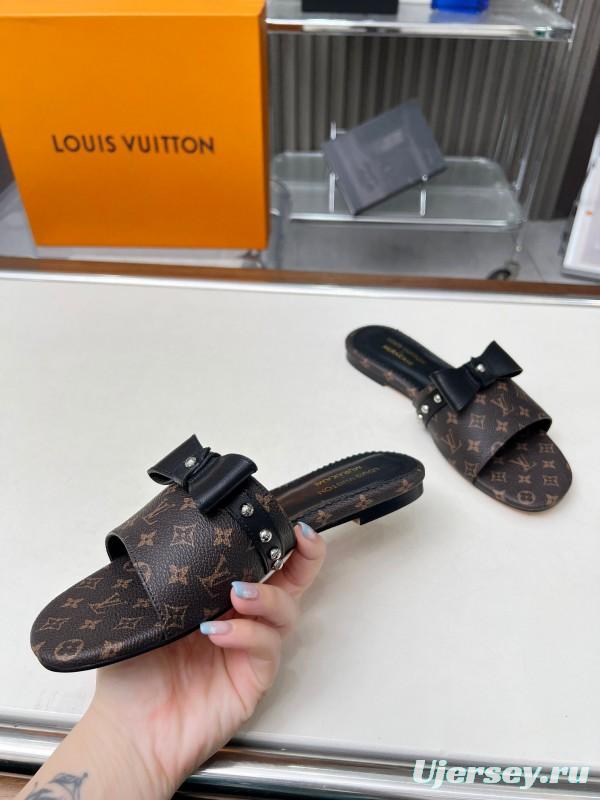 2025 Women Louis Vuitton Brown Leather Slippers LY00200