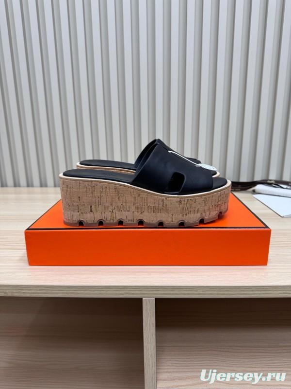 2025 Women Hermès Black Leather Wedge Sandals KFY00280