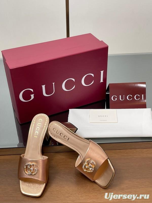 2025 Women Gucci Pink Leather Sandals GG Crystal Buckle LY00280