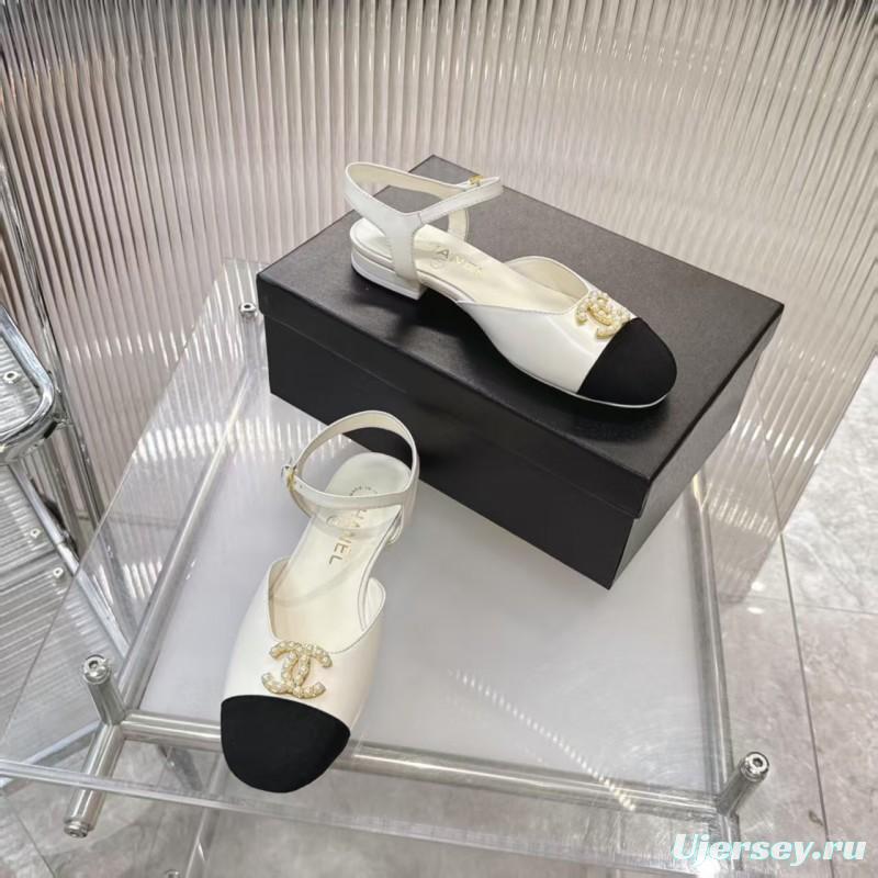 2025 Women Chanel White Black Leather Slingback Flats