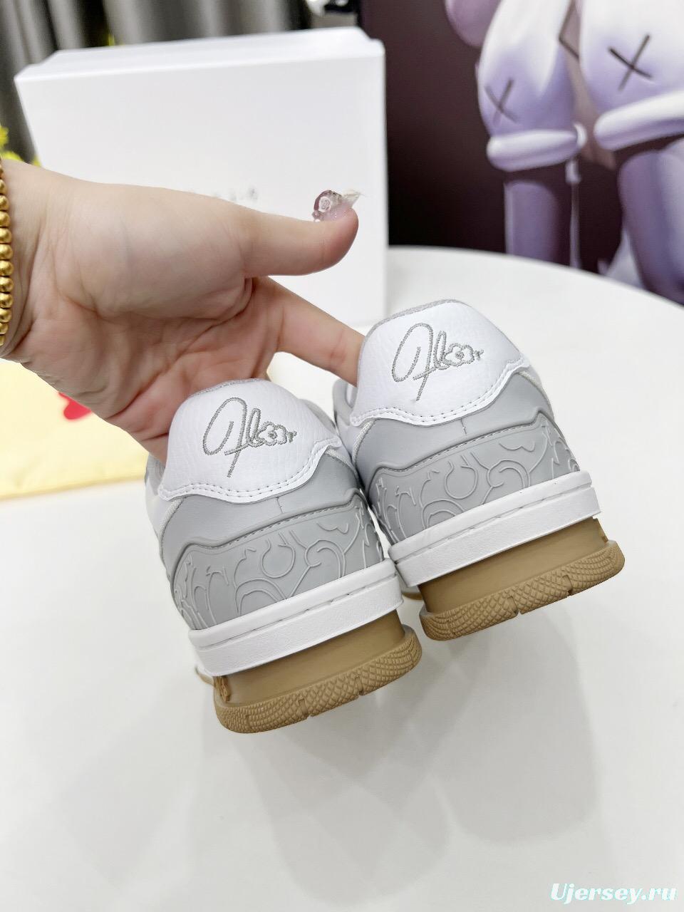 2025 Unisex WEFLOWER White Grey Leather Sneakers LY00280