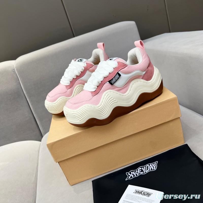 2025 Women HEYDAY Pink White Canvas Wave Sneakers