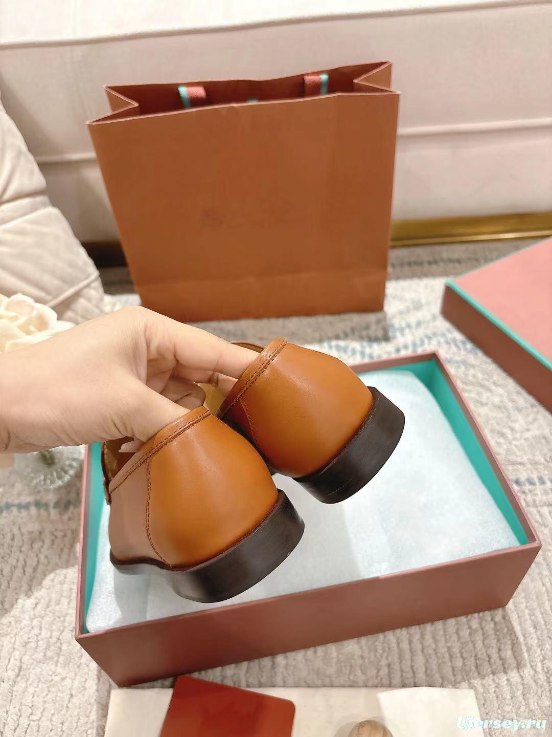 2025 Women LP Brown Leather Loafer LY00340