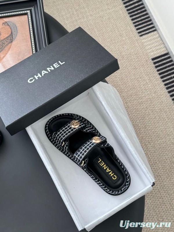 2025 Women Chanel Black White Leather Sandals LY00310