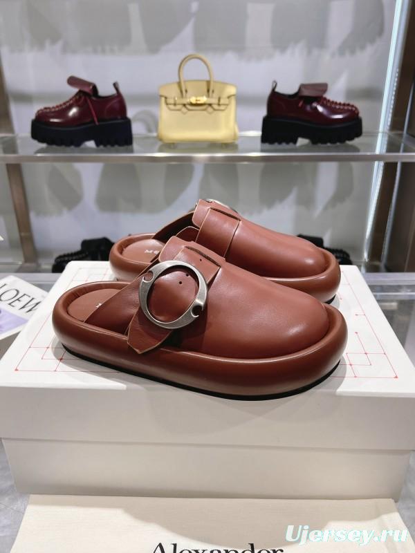 2025 Unisex Alexander McQueen Brown Leather Boken Toe Mule Flexion KFY00300