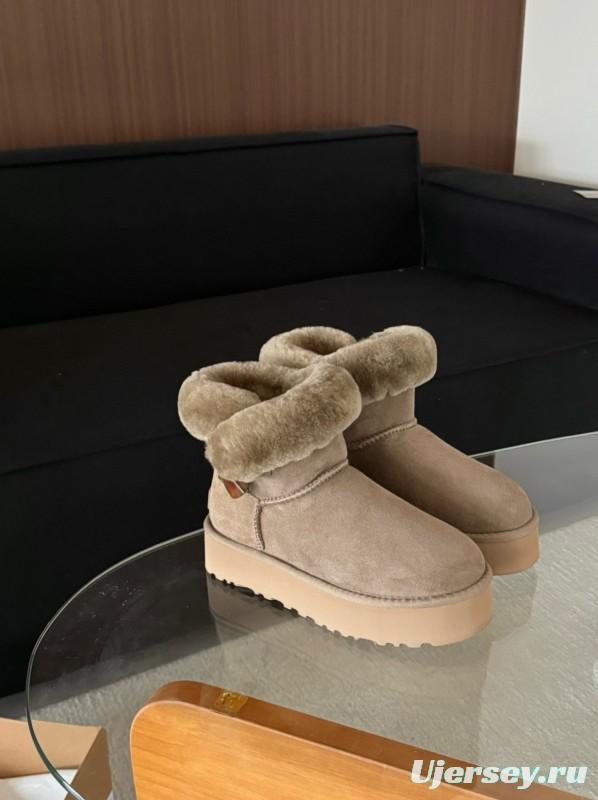 2024 Women UGG Beige Suede Shearling Ankle Boots MJ00170