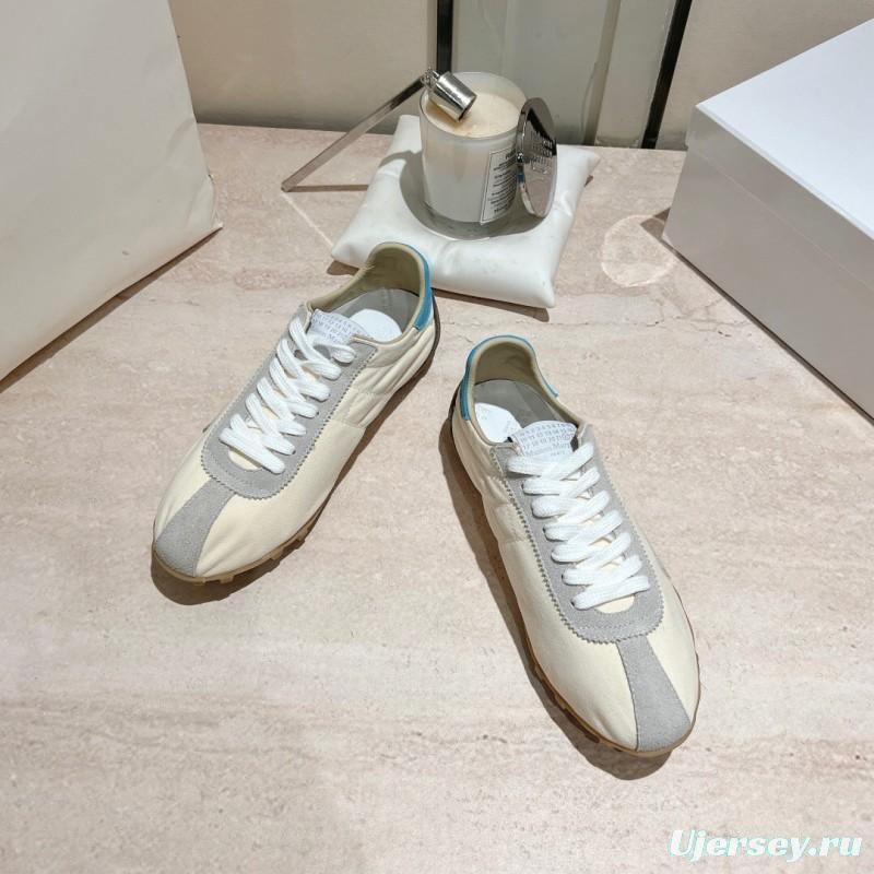 2025 Unisex MM6 Maison Margiela White Grey Nylon Suede Sneakers Distressed KFY00290