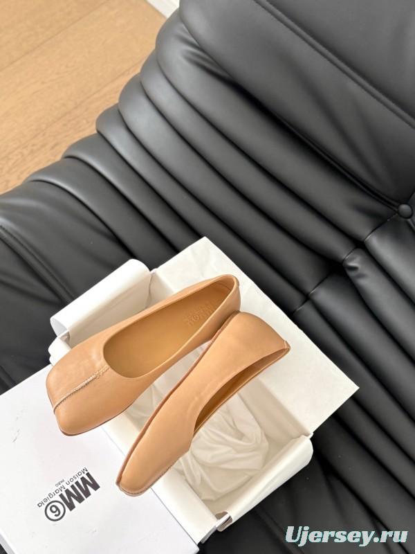 2025 Women MM6 Beige Leather Ballet Flat KFY00280
