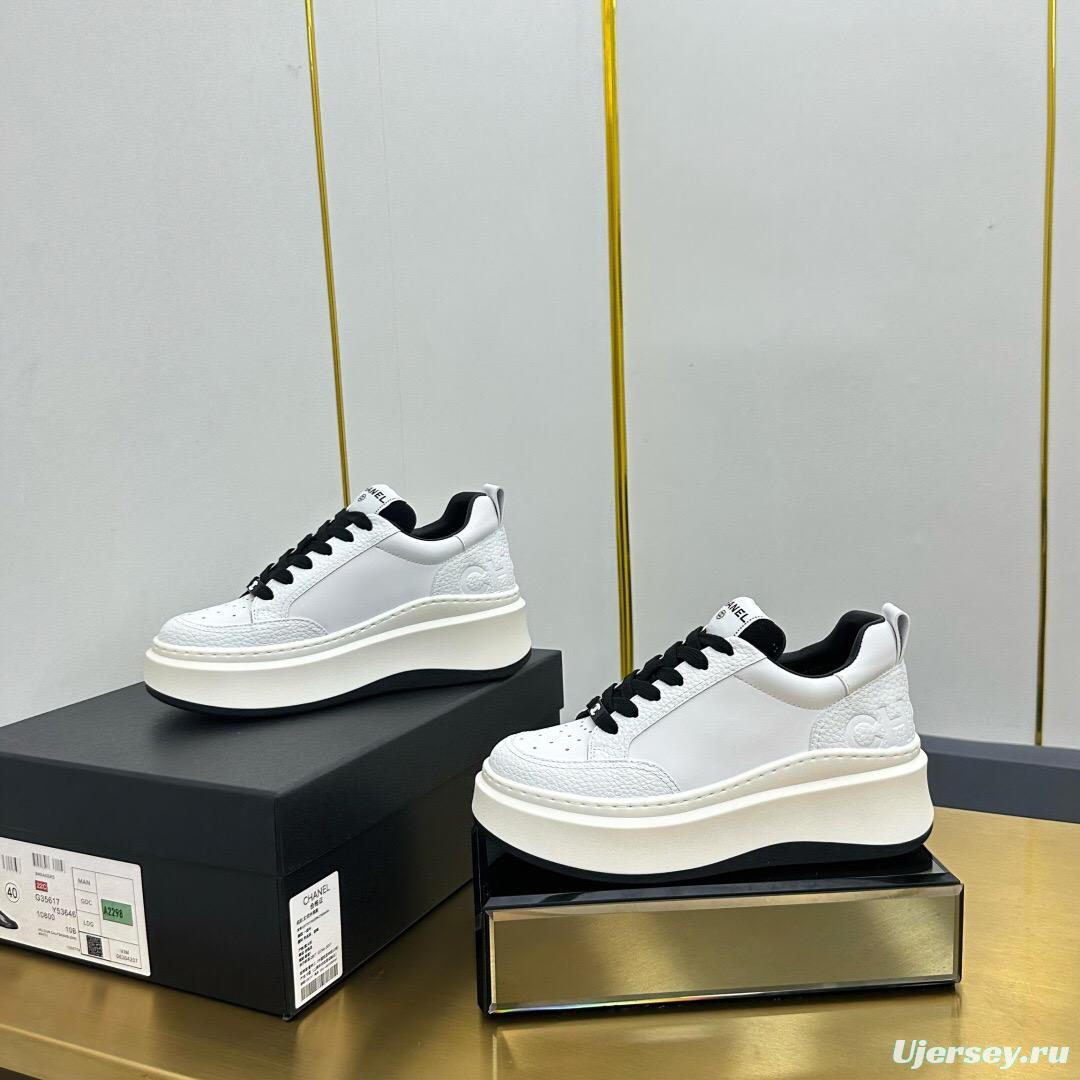 2025 Women Chanel White Black Leather Sneakers