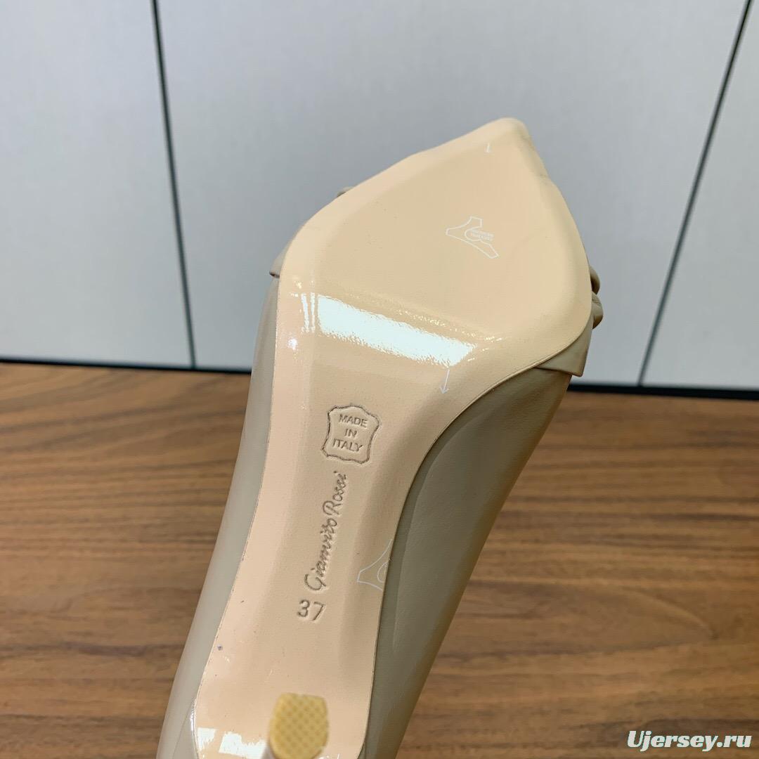 2025 Women Gianvito Rossi Beige Leather Pumps KFY00300
