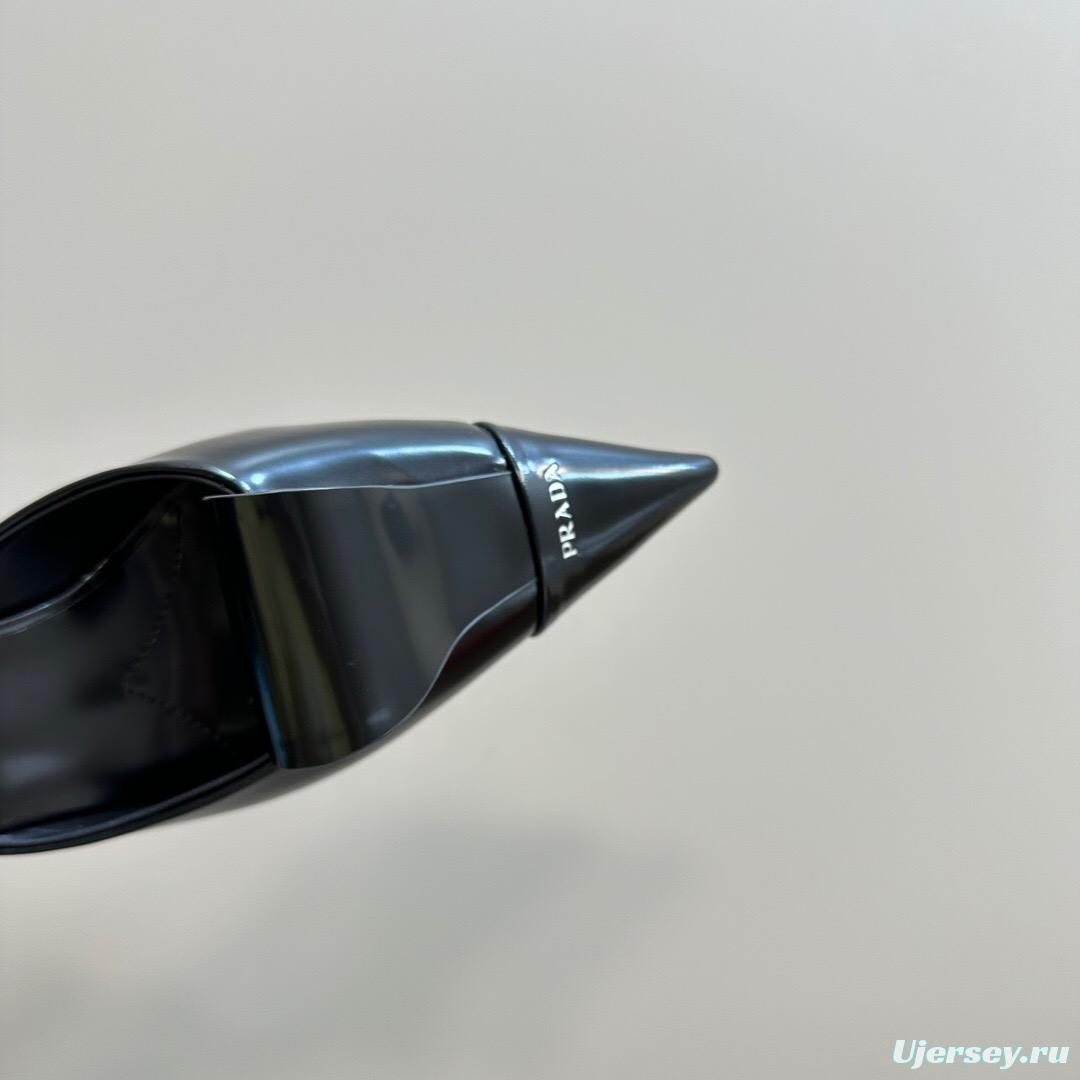 2025 Women Prada Black Leather Mules