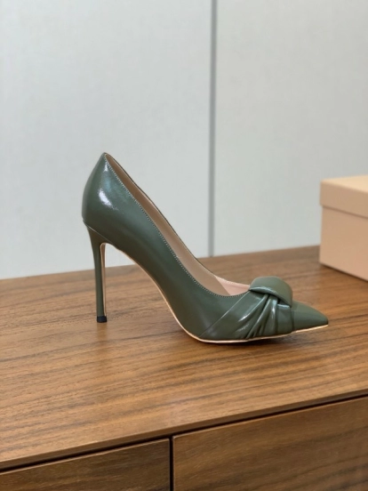 2025 Women Gianvito Rossi Green Patent Leather Pumps KFY00300