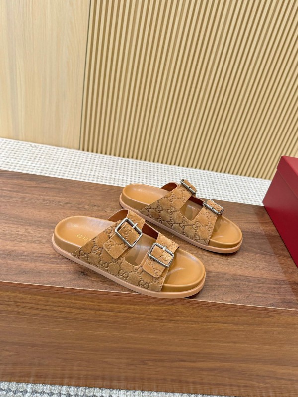 2025 Women Gucci Beige Leather Sandals LY00260