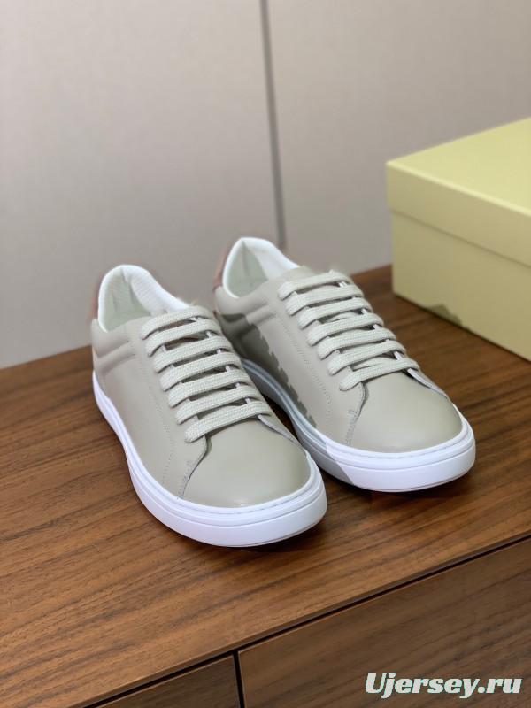 2025 Unisex Brunello Cucinelli Light Grey Leather Casual Sneakers Handcrafted KFY00310