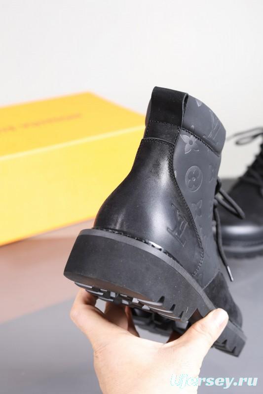 2024 Men Louis Vuitton Black Leather Nubuck Ankle Boots MJ00470