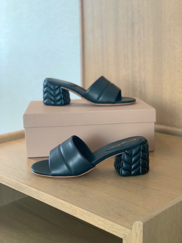 2025 Women Gianvito Rossi Black Leather Slippers KFY00260