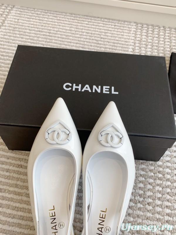 2025 Women Chanel White Leather Slingback Pointed Toe Heart Double C KFY00300