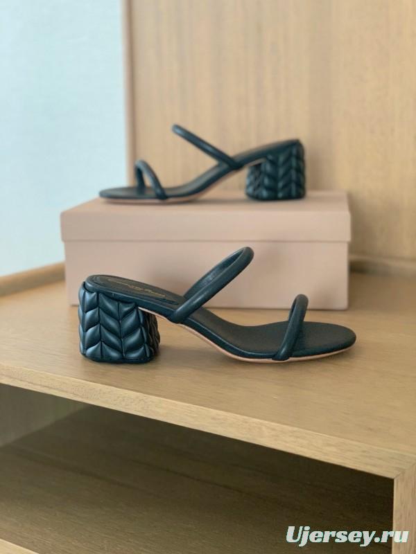 2025 Women Gianvito Rossi Black Leather Heeled Sandals