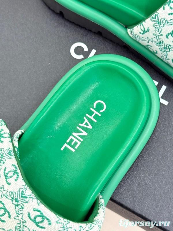 2025 Slippers Chanel Green Nylon Slippers