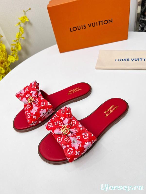 2025 Women Louis Vuitton Red White Canvas Slippers LY00190