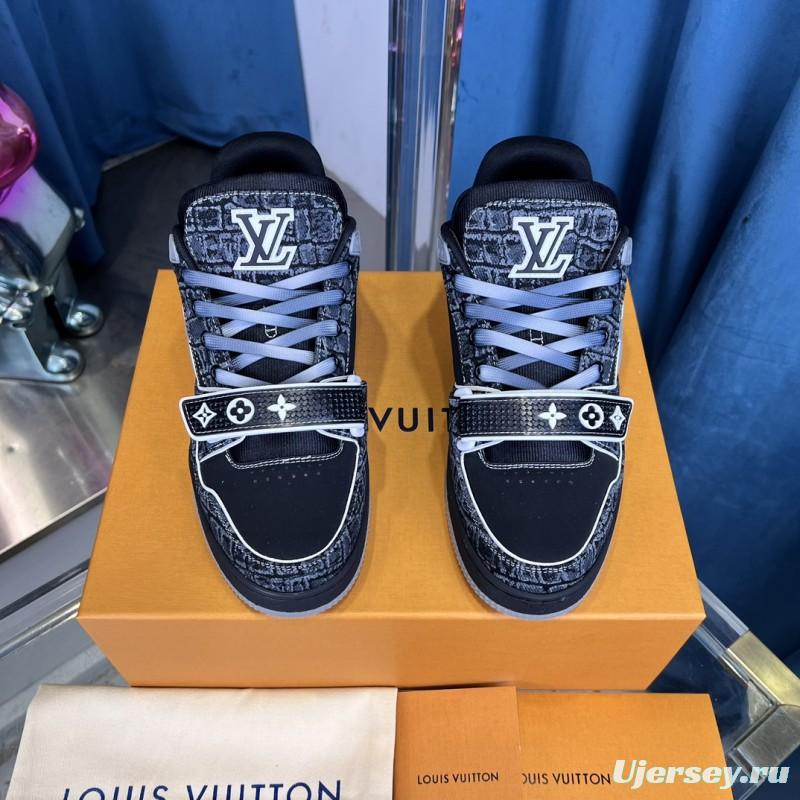 2025 Unisex Louis Vuitton Black Grey Leather Canvas Plimsolls Stitching LV0038