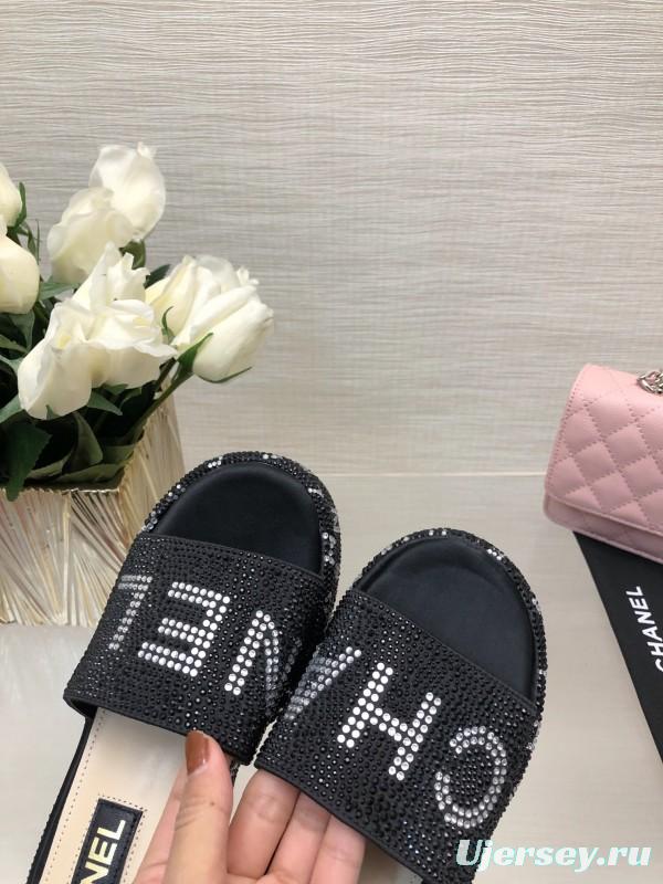 2025 Slippers Chanel Black Fabric Slippers